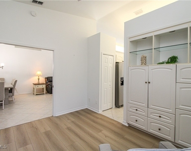 5645 Whisperwood Boulevard - Photo Thumbnail 14