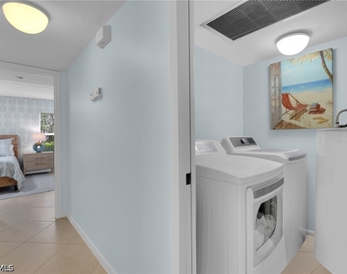 284 4th Street S - Photo Thumbnail 19
