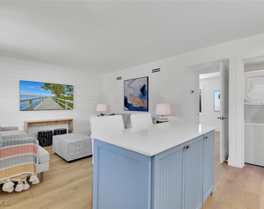 980 7th Avenue S - Photo Thumbnail 4