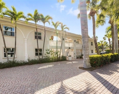 980 7th Avenue S - Photo Thumbnail 14