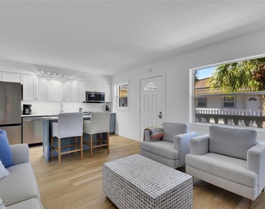 980 7th Avenue S - Photo Thumbnail 7