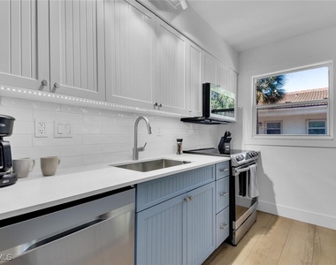 980 7th Avenue S - Photo Thumbnail 9