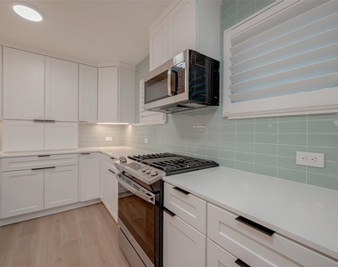2702 Delano Street - Photo Thumbnail 20