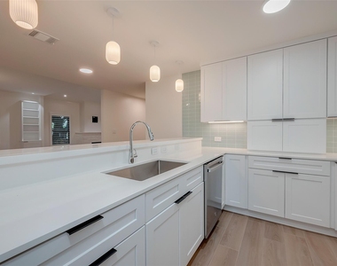 2702 Delano Street - Photo Thumbnail 21