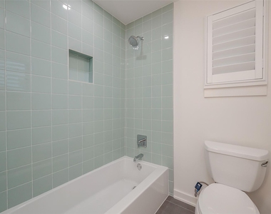 2702 Delano Street - Photo Thumbnail 35