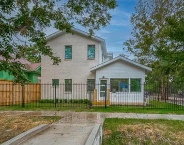 2702 Delano Street - Photo Thumbnail 1