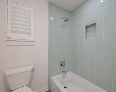 2702 Delano Street - Photo Thumbnail 30