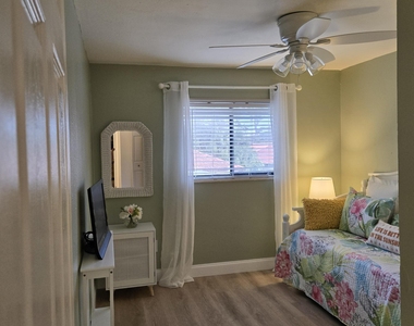 8761 Ilex Court - Photo Thumbnail 23