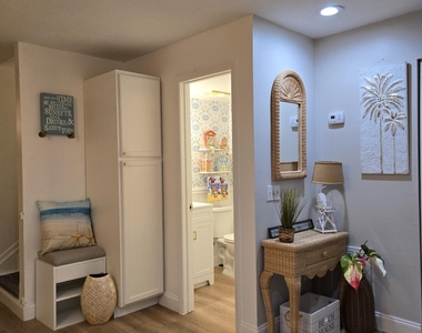 8761 Ilex Court - Photo Thumbnail 3