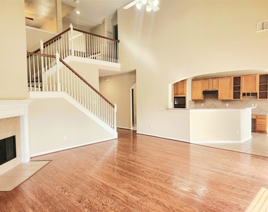11306 Palm Bay Street - Photo Thumbnail 4
