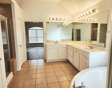 11306 Palm Bay Street - Photo Thumbnail 10