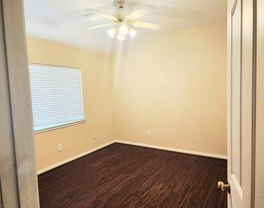 11306 Palm Bay Street - Photo Thumbnail 15