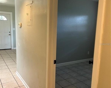 232 Beverly Boulevard - Photo Thumbnail 17