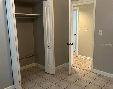 232 Beverly Boulevard - Photo Thumbnail 19