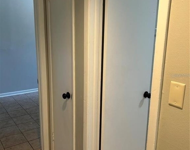 232 Beverly Boulevard - Photo Thumbnail 21
