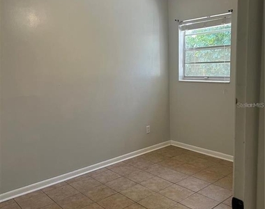 232 Beverly Boulevard - Photo Thumbnail 25