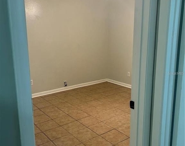 232 Beverly Boulevard - Photo Thumbnail 28