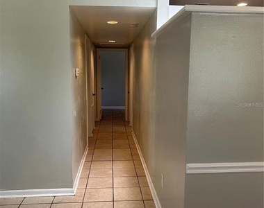 232 Beverly Boulevard - Photo Thumbnail 16