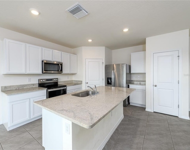 10797 Penny Gale Loop - Photo Thumbnail 6