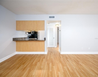 120 S Church Avenue - Photo Thumbnail 6