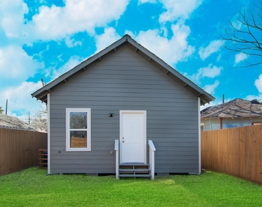 1709 Stevens Street - Photo Thumbnail 16