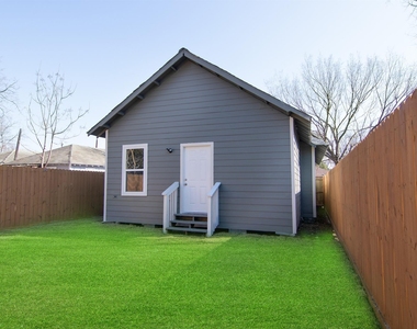 1709 Stevens Street - Photo Thumbnail 15