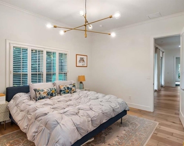 10457 Cromwell Grove Terrace - Photo Thumbnail 13