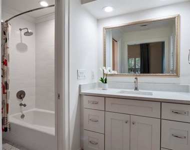 10457 Cromwell Grove Terrace - Photo Thumbnail 18