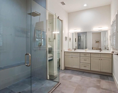 10457 Cromwell Grove Terrace - Photo Thumbnail 14