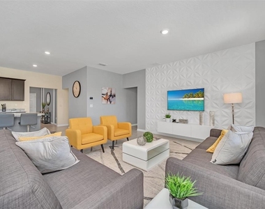 7551 Oakmoss Loop - Photo Thumbnail 15