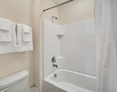 7551 Oakmoss Loop - Photo Thumbnail 39