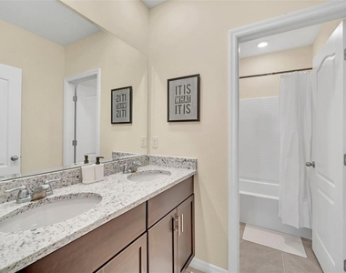 7551 Oakmoss Loop - Photo Thumbnail 38