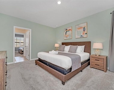 7551 Oakmoss Loop - Photo Thumbnail 32