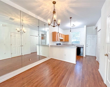 3575 Sw 30th Way - Photo Thumbnail 4
