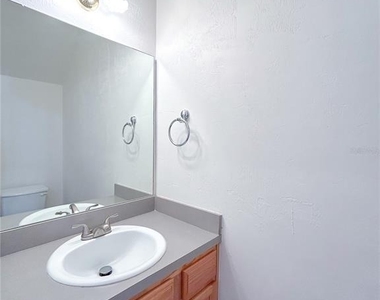 3575 Sw 30th Way - Photo Thumbnail 6