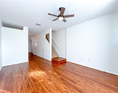 3575 Sw 30th Way - Photo Thumbnail 1