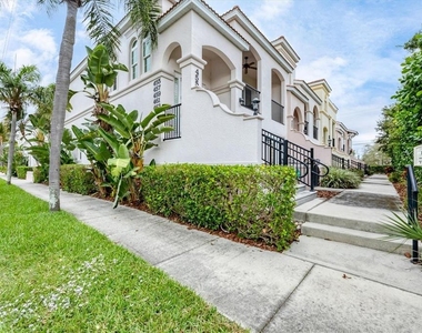 455 Nokomis Avenue S - Photo Thumbnail 1