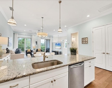 455 Nokomis Avenue S - Photo Thumbnail 14