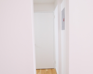 353 East 78th Street - Photo Thumbnail 9