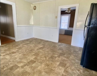 18 Devine Street - Photo Thumbnail 3