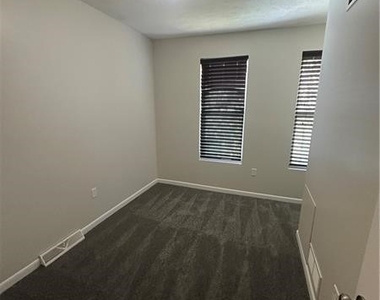 457 Natchez St. - Photo Thumbnail 21