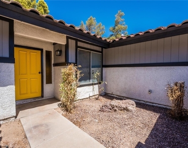 7439 Trudy Lane - Photo Thumbnail 3