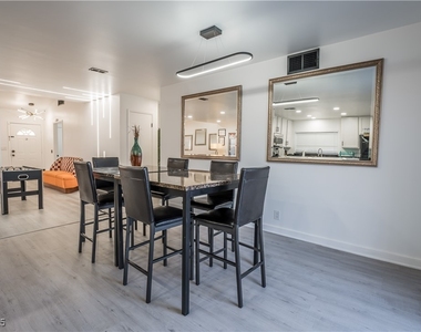 2364 Belvedere Drive - Photo Thumbnail 9
