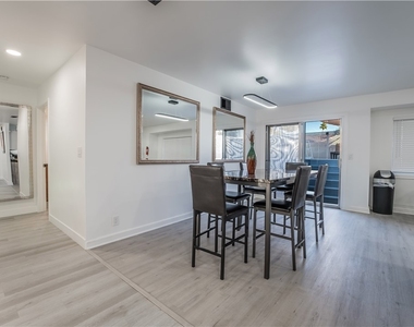 2364 Belvedere Drive - Photo Thumbnail 8