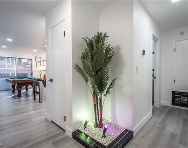 2364 Belvedere Drive - Photo Thumbnail 6