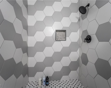 2364 Belvedere Drive - Photo Thumbnail 26