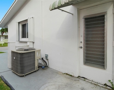 4510 Nw 49th Drive - Photo Thumbnail 32