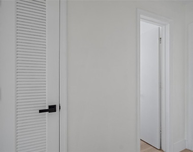 4510 Nw 49th Drive - Photo Thumbnail 29