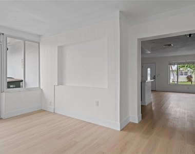 4510 Nw 49th Drive - Photo Thumbnail 17