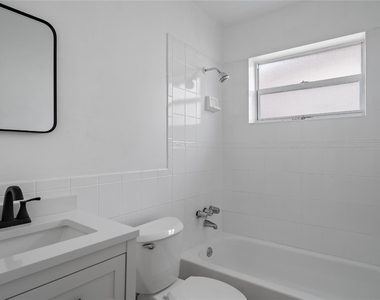 4510 Nw 49th Drive - Photo Thumbnail 28
